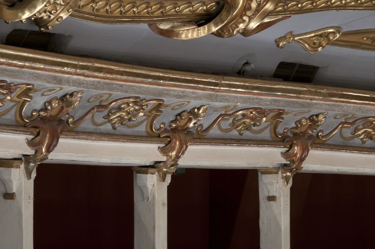 Piacenza, Teatro Municipale, particolari della decorazione (foto Andrea Scardova, IBC) 2016